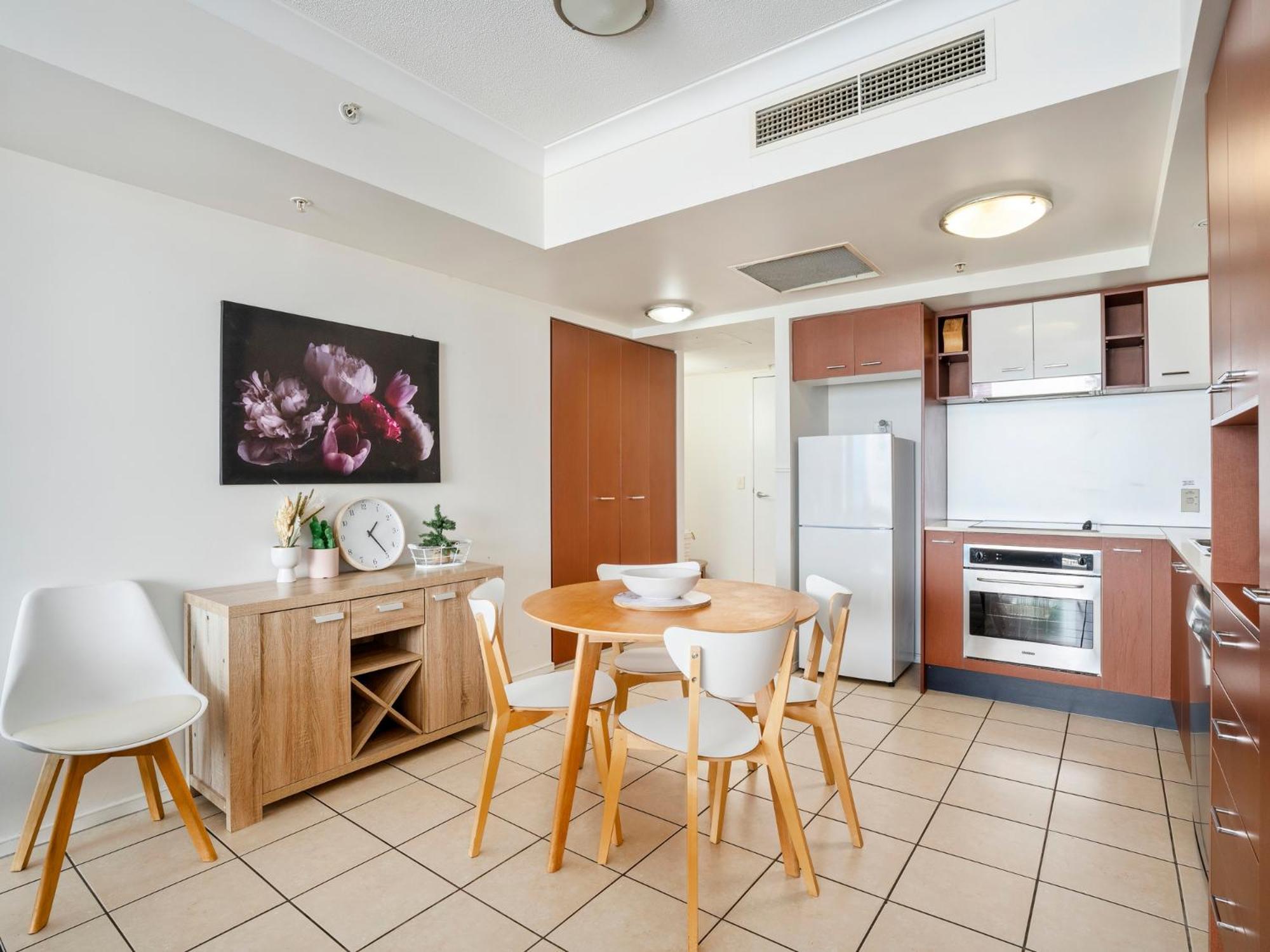 Towers Of Chevron - Private Apartments Gold Coast Exterior photo
