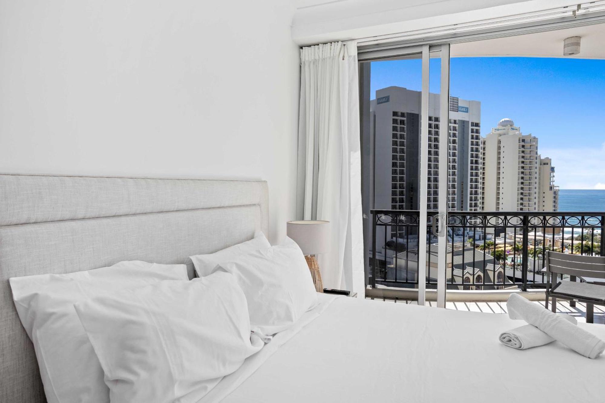 Towers Of Chevron - Private Apartments Gold Coast Exterior photo